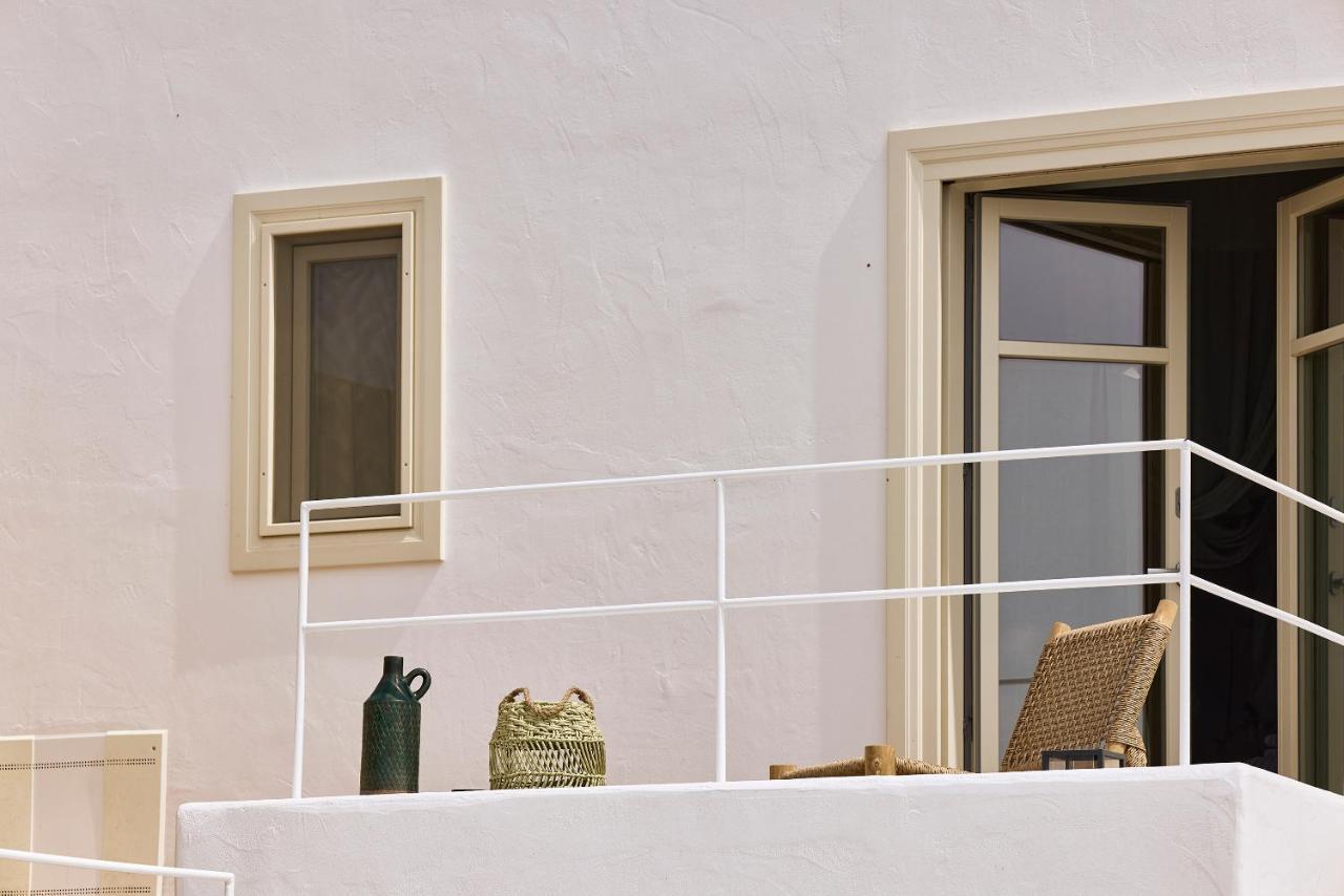 Niove Suites Milos Plaka  Eksteriør billede